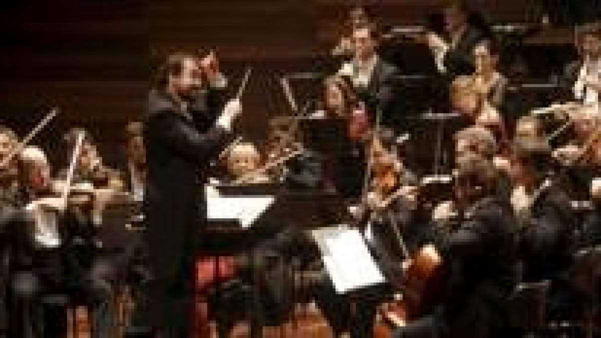 Dorel Murgu vuelve hoy a dirigir la Orquesta Sinfónica Ciudad de León-Odón Alonso