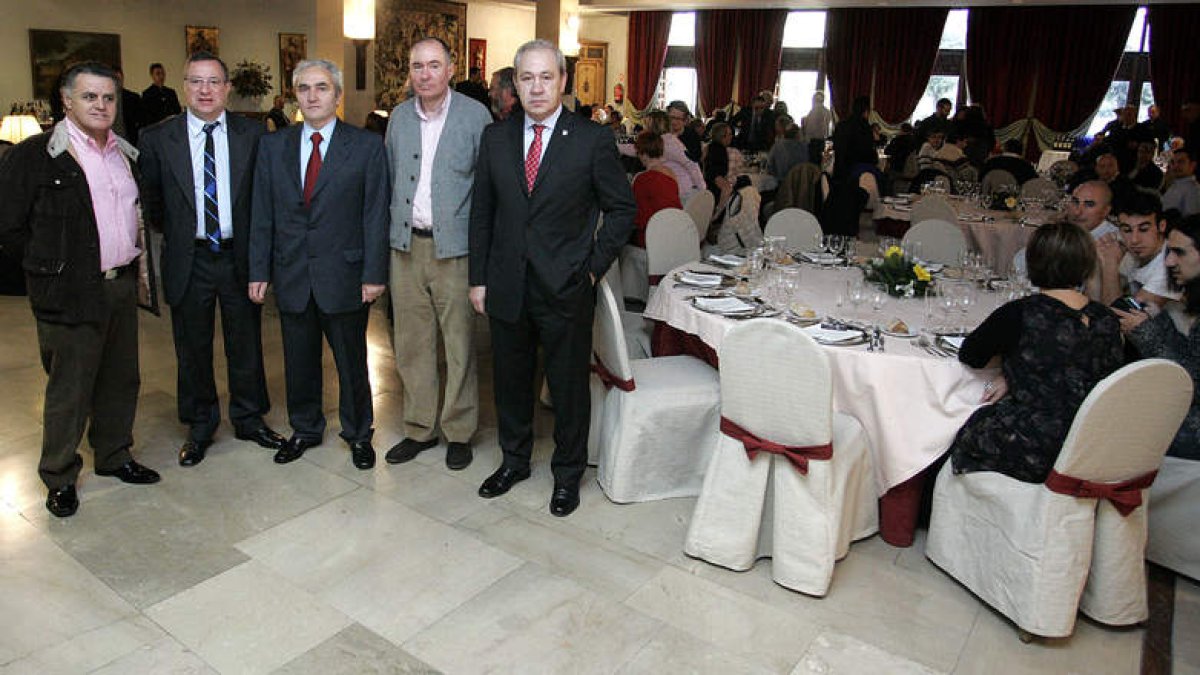 García Bayón, Valderas, Pedro Gallego, José Antonio González y López Sendino, ayer.