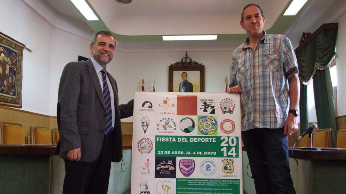 El alcalde, José Miguel Palazuelo, y el concejal de Deportes, José Ignacio Salgado.
