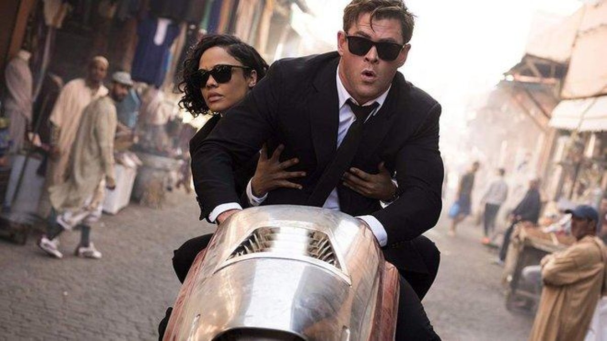 Chris Hemsworth y Tessa Thompson, en Men in black: International.