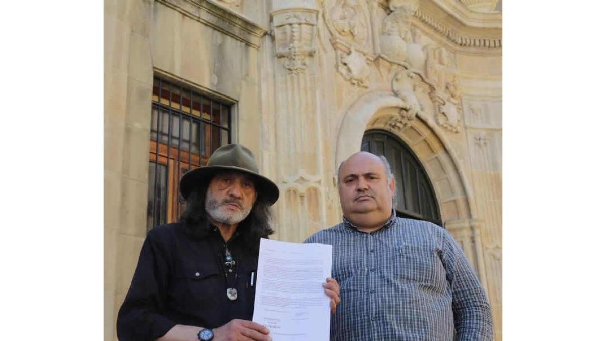 Luis Javier Carro y Ramiro Pinto. SECUNDINO PÉREZ