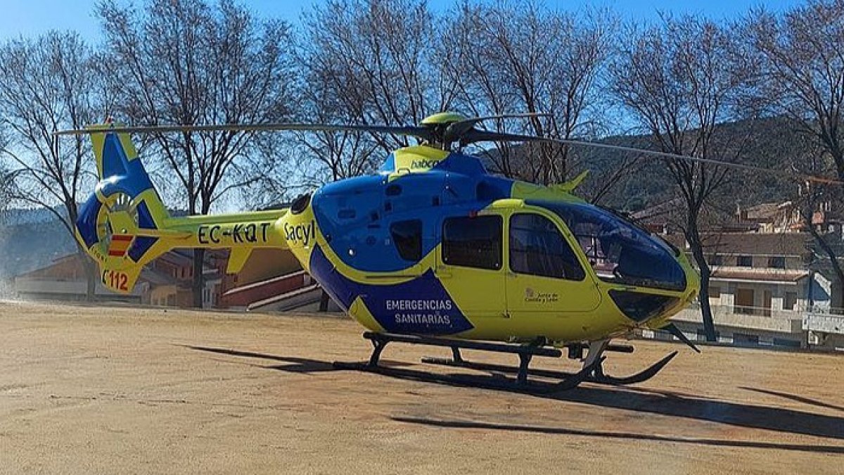Un helicóptero medicalizado acudió al lugar del suceso. SACyL