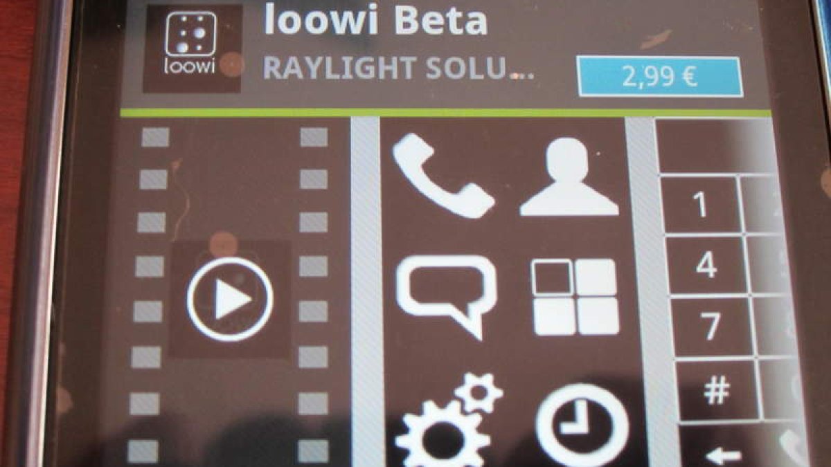 La aplicación Loowi hace accesibles los smartphones para personas con dificultad de visión.