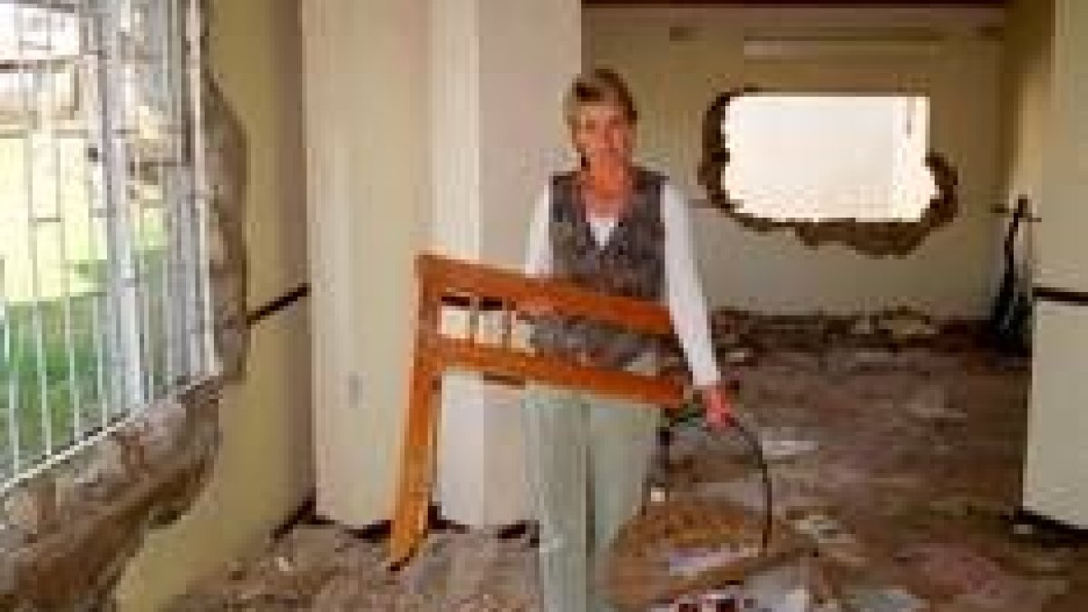 En el 2001, la granja de Judith Swan fue atacada para que se fuese