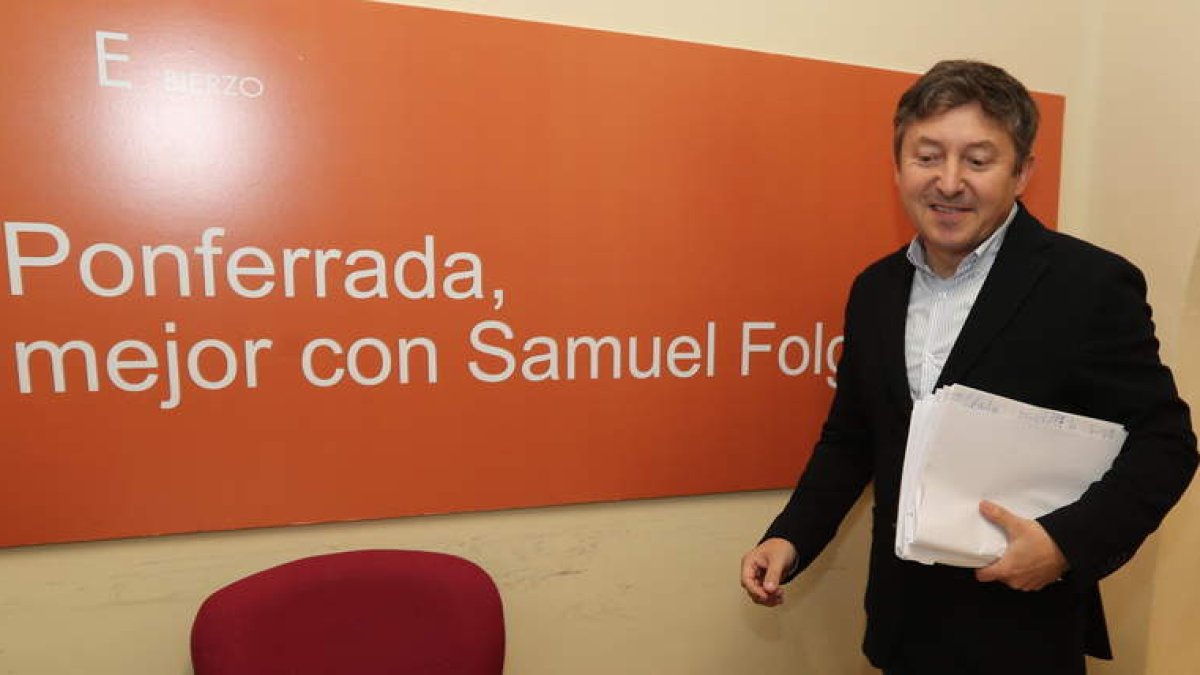 Samuel Folgueral considera sectario el reparto de obras. ANA F. BARREDO