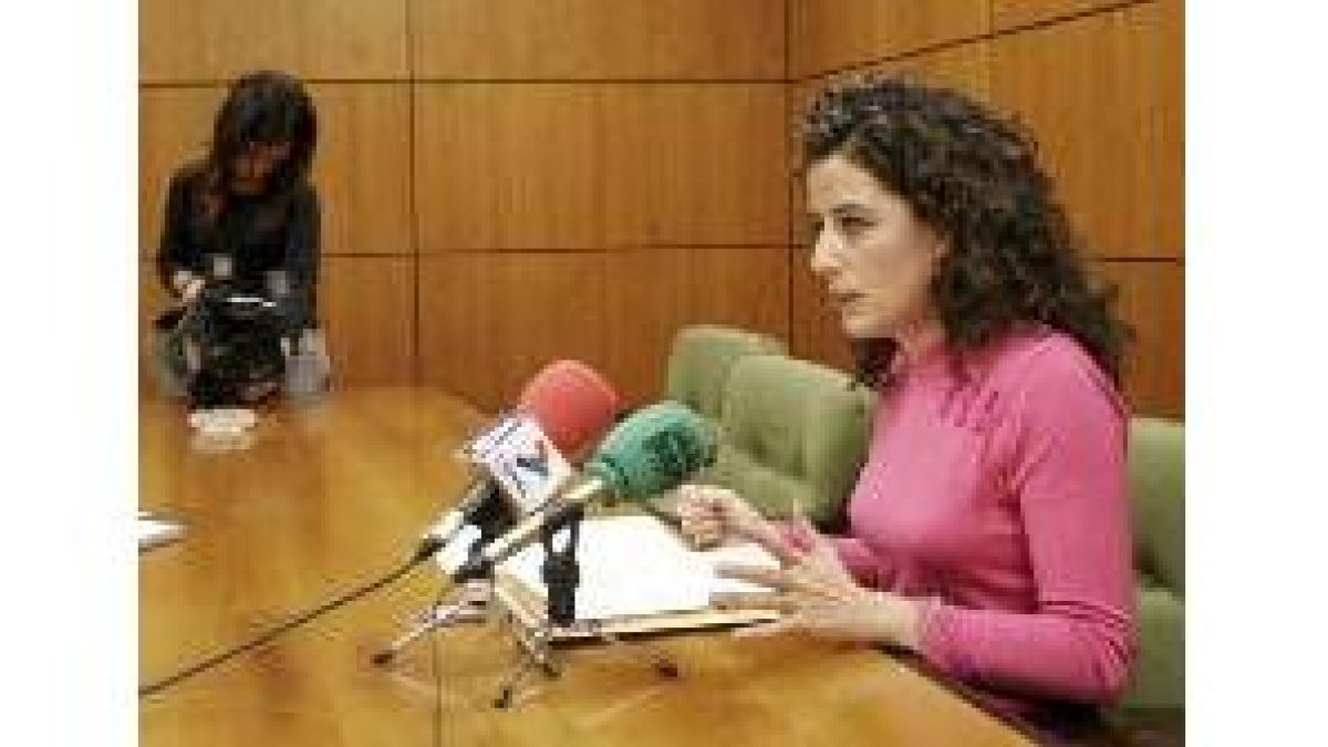 Natalia Rodríguez Picallo ayer durante su comparecencia de prensa