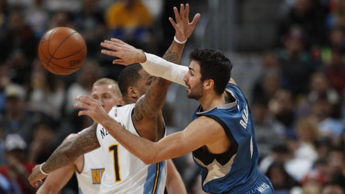 Ricky Rubio (Timberwolves) en un partido contra Denver Nuggets