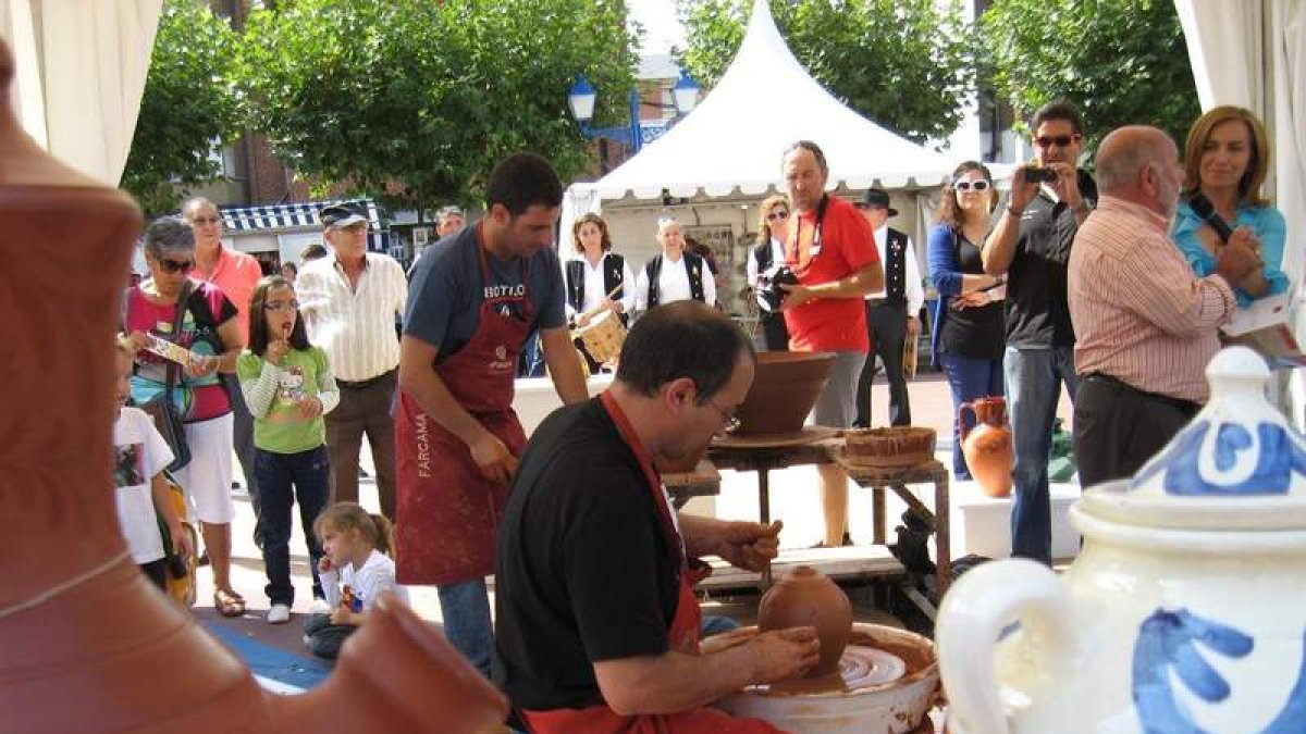 Los artesanos ofrecerán varios talleres participativos para todos los públicos.