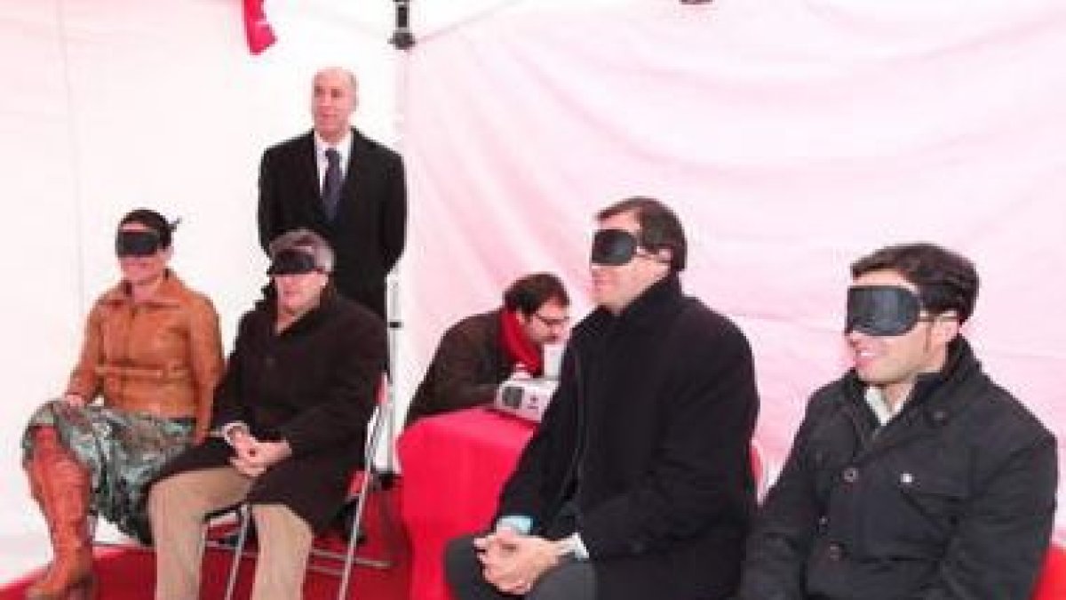 Rodríguez, Díez (de pie), Fernández, Cardo y Moreno, en el documental auditivo.