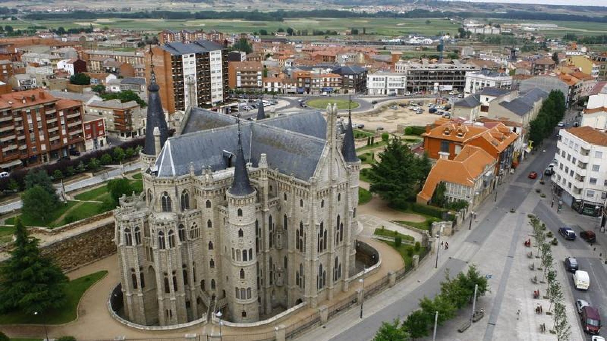 Vista del Palacio Episcopal y Museo de los Caminos en Astorga