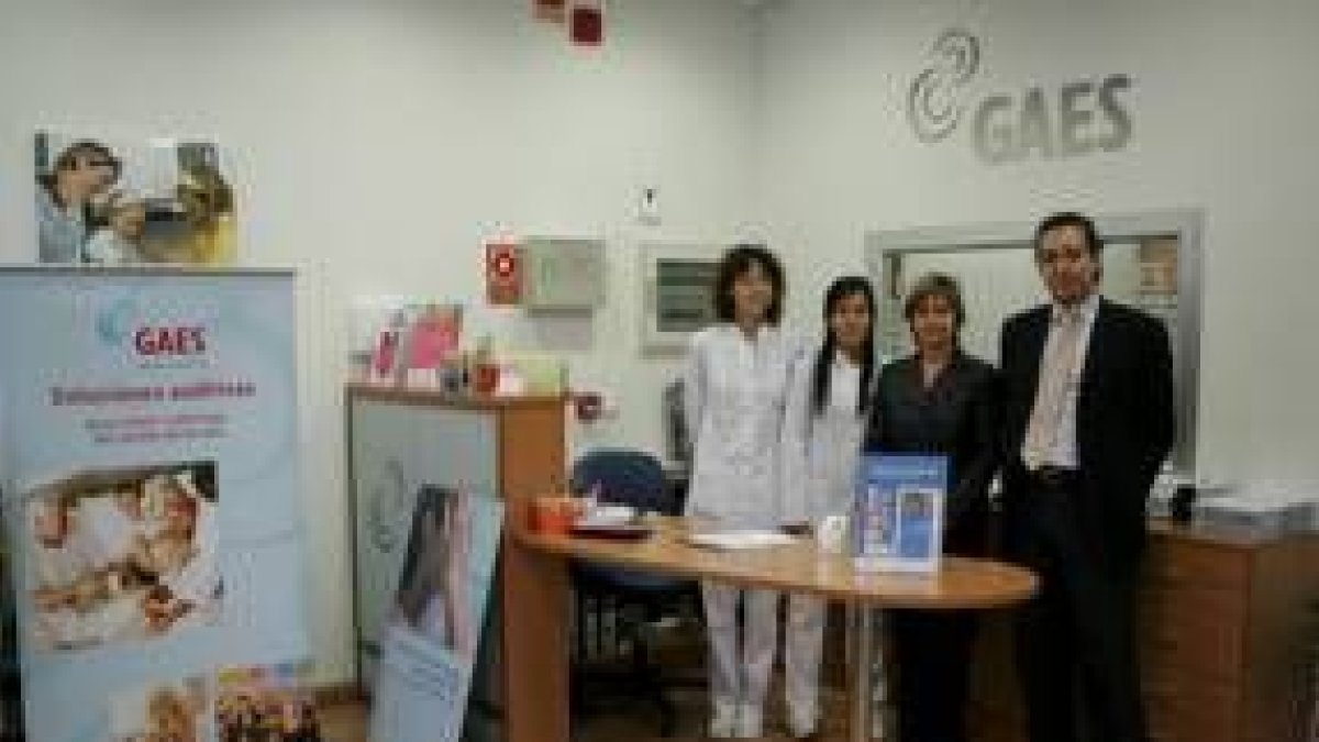 La cadena Gaes inauguró ayer su tercer centro en León