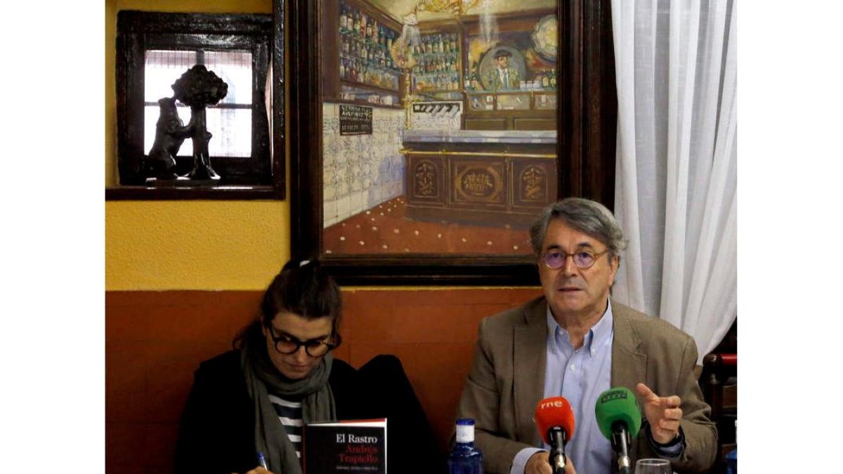 El escritor leonés Andrés Trapiello durante la presentación en Madrid de su nuevo libro. RAQUEL P. VIECO