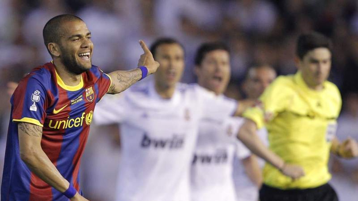 Diego Alves confía en ganar al Madrid la Supercopa para «mandar un recado a los rivales».