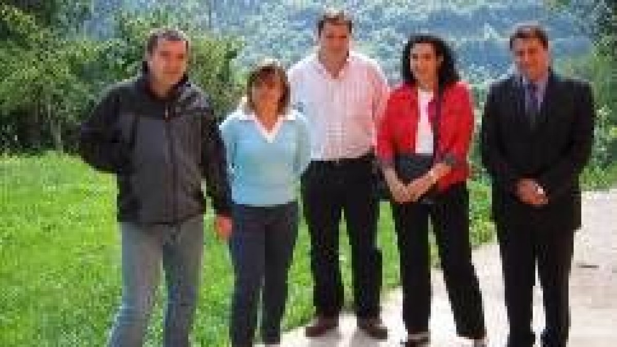 Carlos Granda, Ángeles María Collado, José Antonio Mendoza, Carmen Suárez y Fidentino Reyero