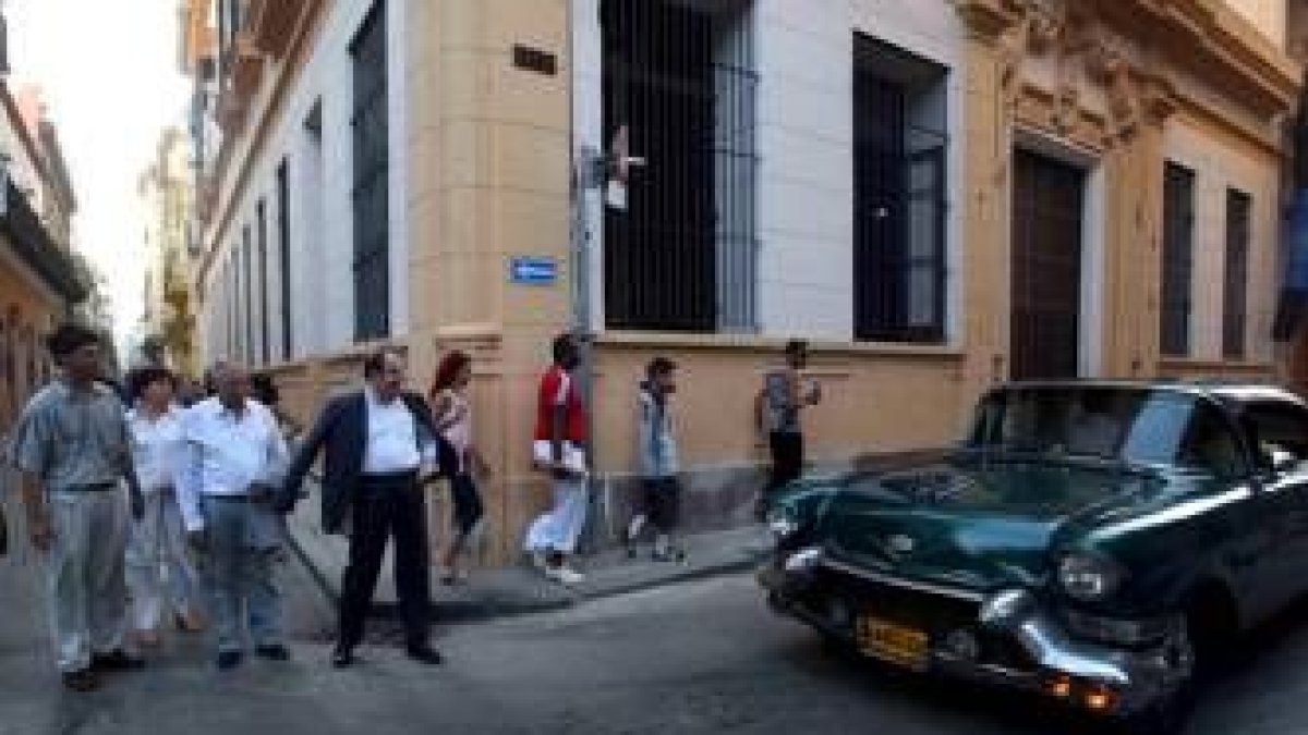 Herrera, frente al futuro centro de día para personas mayores castellano y leonesas en La Habana