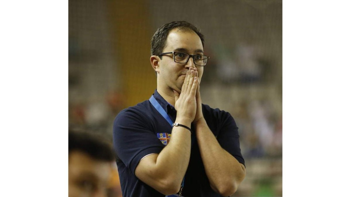 El técnico del Abanca Ademar, Dani Gordo, dejará el club tras dos temporadas.
