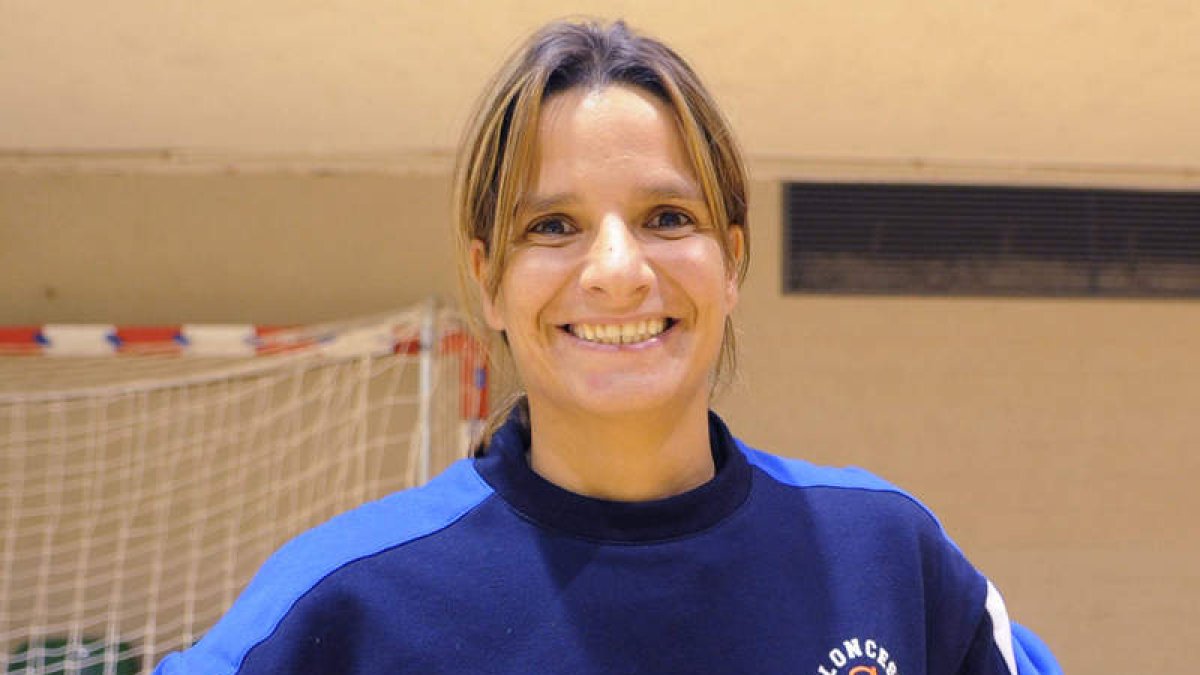 Bea Pacheco sigue vinculada al baloncesto en el Reino de León. JAVIER