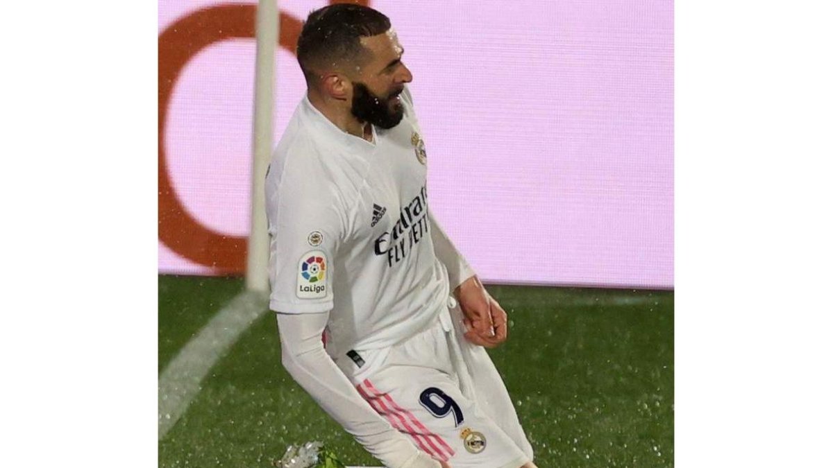 Benzema es baja por lesión en el Real Madrid. JUANJO MARTÍN