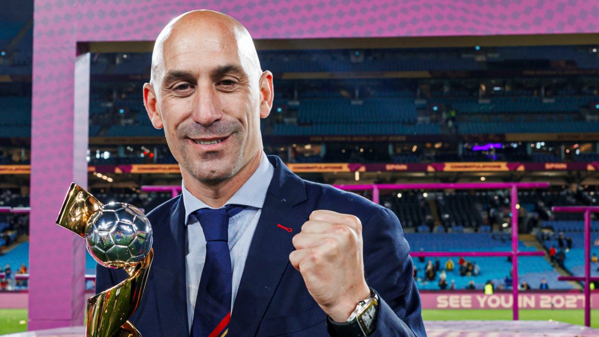 El presidente de la Federación Española de Fútbol, Luis Rubiales, tras la victoria de la selección española en la Final del Mundial femenino de fútbol disputado entre España e Inglaterra en Sídney. EFE/RFEF/PABLO GARCÍA