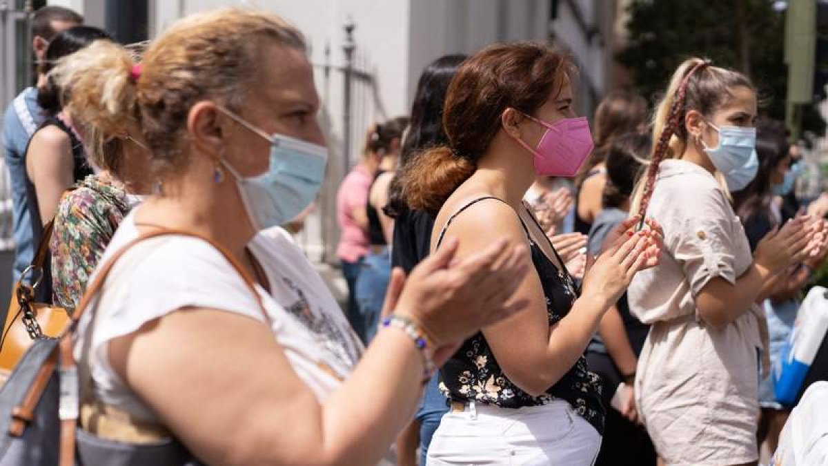 Concentración en Santa Cruz de Tenerife en repulsa por el asesinato de las dos niñas. RAMÓN DE LA ROCHA