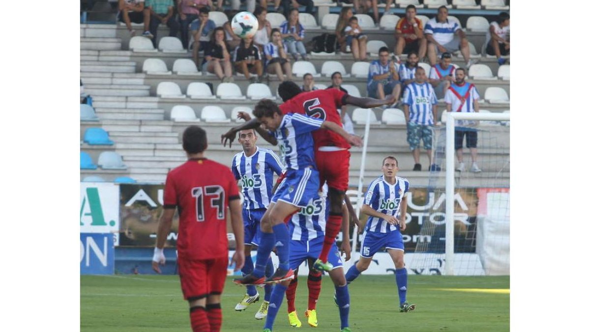 Deportiva y Real Mallorca se enfrentaron en pretemporada en El Toralín.