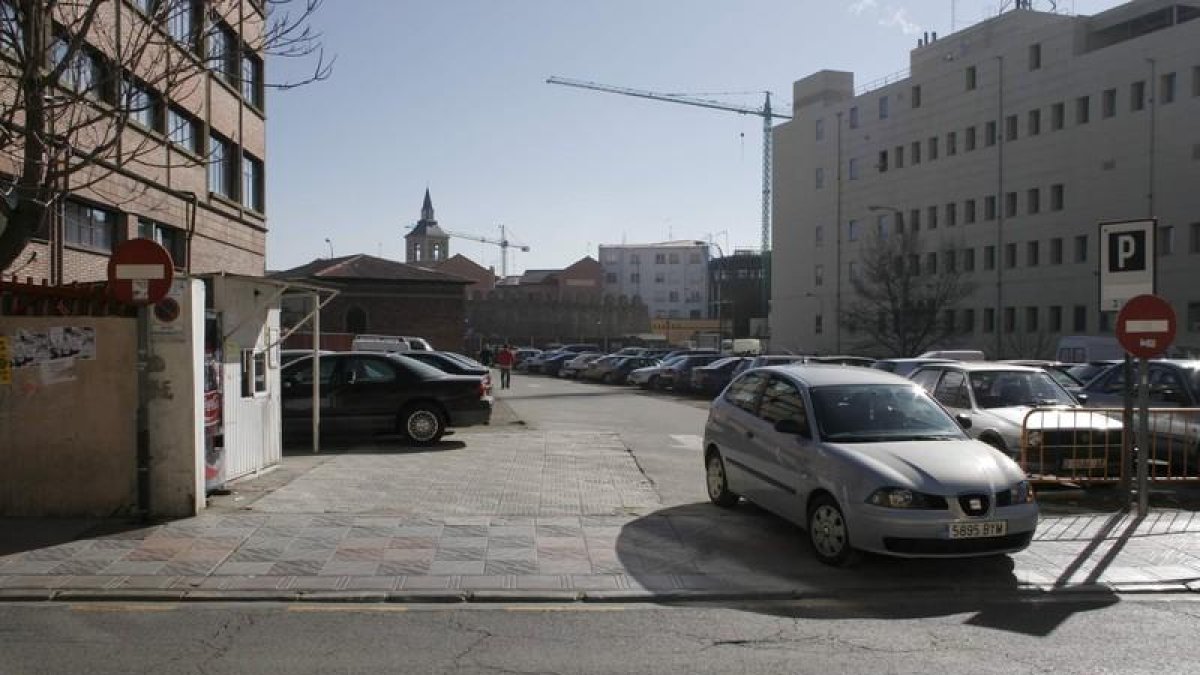 Aparcamiento de Santa Nonia, al lado del actual Conservatorio