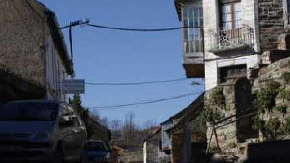 El área rural todavía presenta déficits en el alumbrado público de sus calles en los cascos urbanos