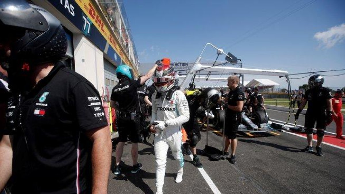 Lewis Hamilton, durante los entrenamientos en el circuito Paul Ricard.
