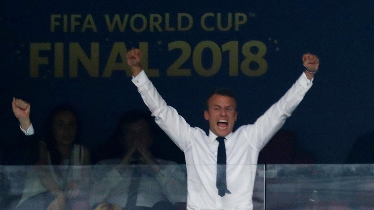 Macron celebra la victoria de Francia en el Mundial.
