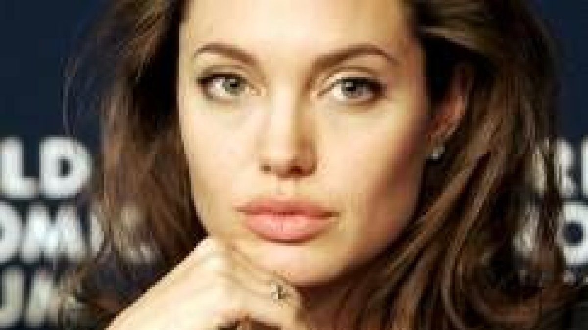 La actriz Angelina Jolie interpreta a Marianne Pearl