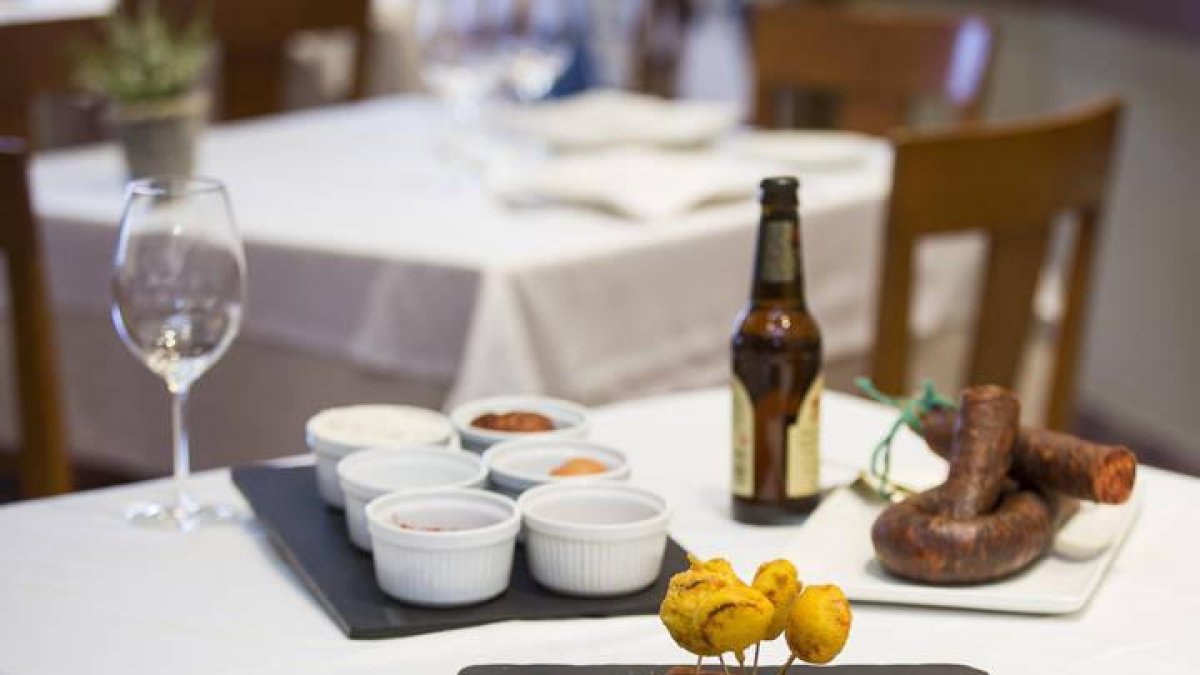 Una tapa elaborada con chorizo de León