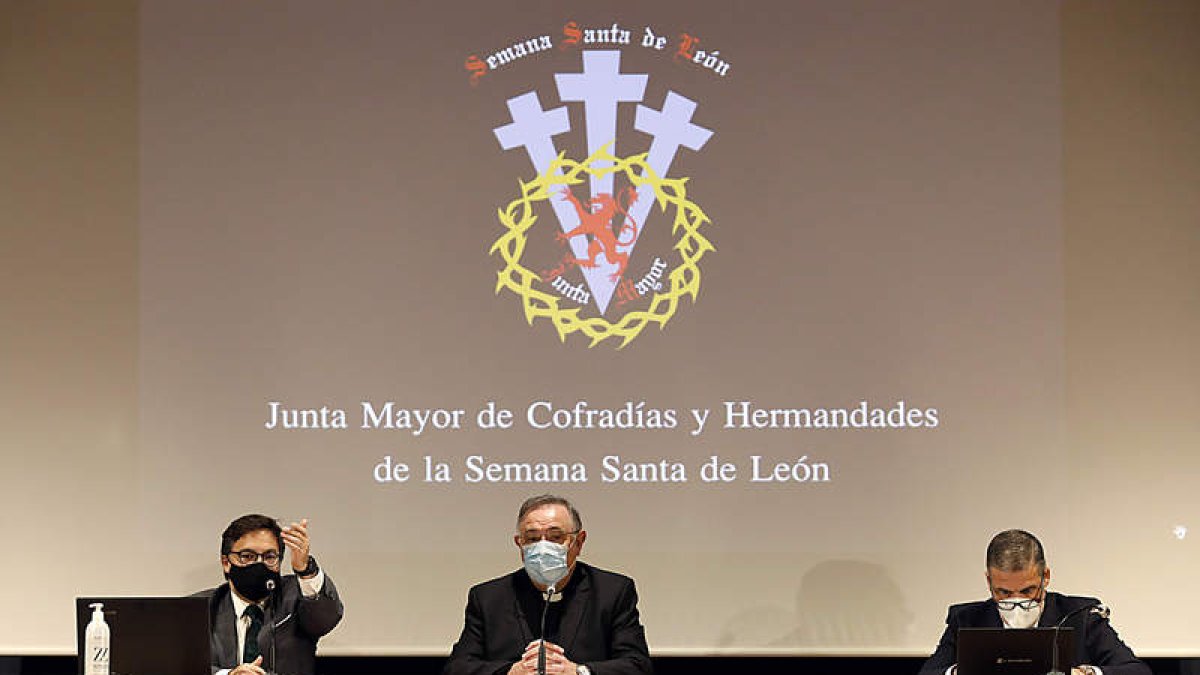 Las Juntas de Semana Santa de la comunidad, en León. MARCIANO PÉREZ