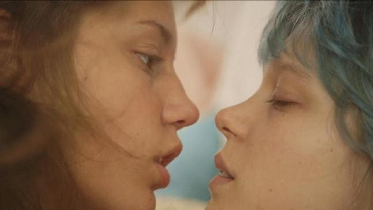 Adèle Exarchopoulos (izquierda) y Léa Seydoux en 'La vida de Adèle'.