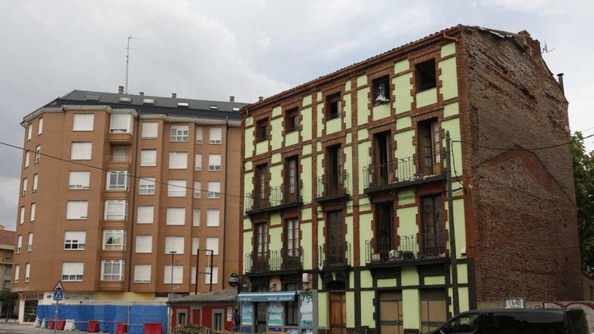 El edificio, en el 19 de la avenida Doctor Fleming. FERNANDO OTERO