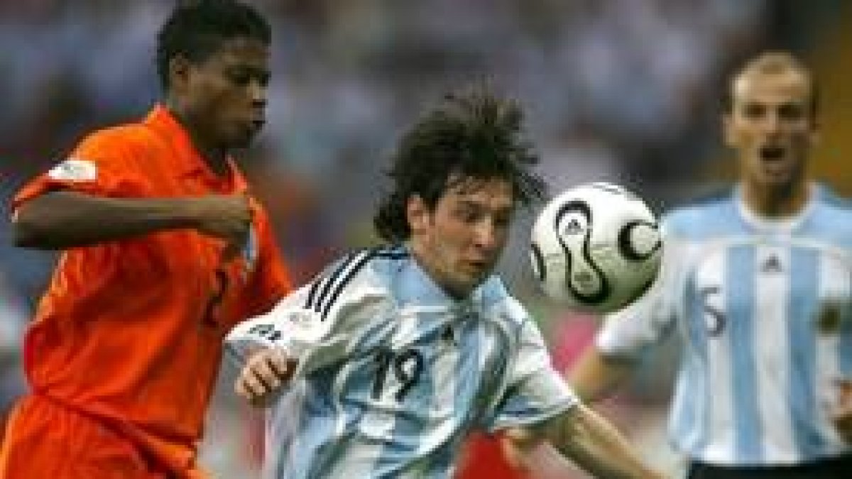 El argentino Messi tuvo minutos pero pocas oportunidades de demostrar su clase