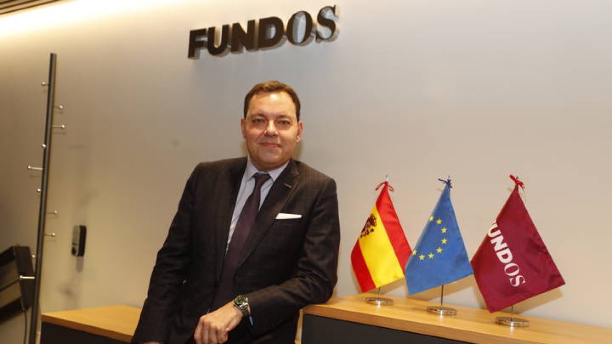 José María Viejo, director general de Fundos, ayer, en la nueva sede. RAMIRO