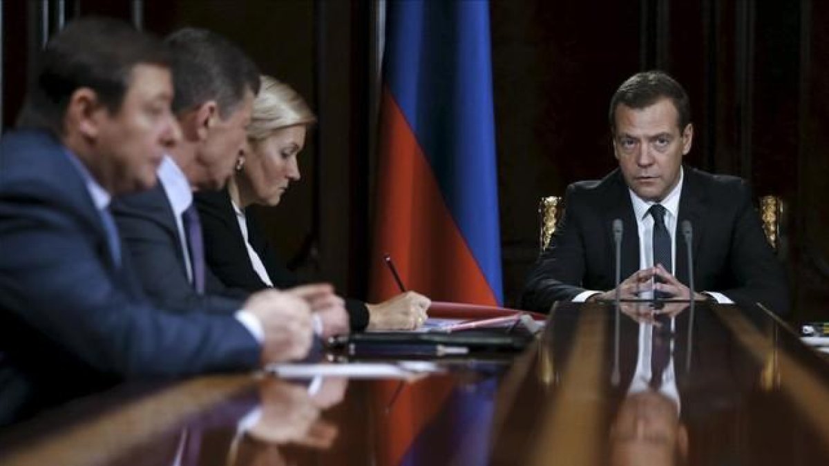 El primer ministro ruso durante la reunión de este lunes.