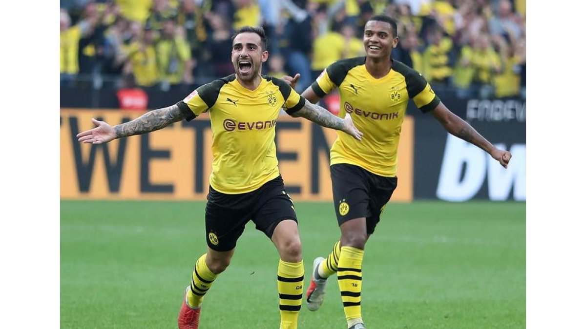 Paco Alcácer celebra uno de sus seis goles con el Borussia Dortmund. FRIEDEMANN VOGEL