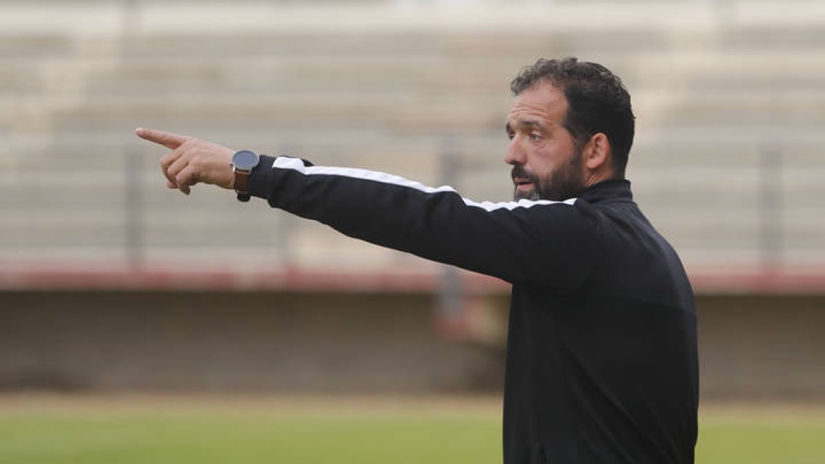 Ramón González, nuevo entrenador del Bembibre. DL