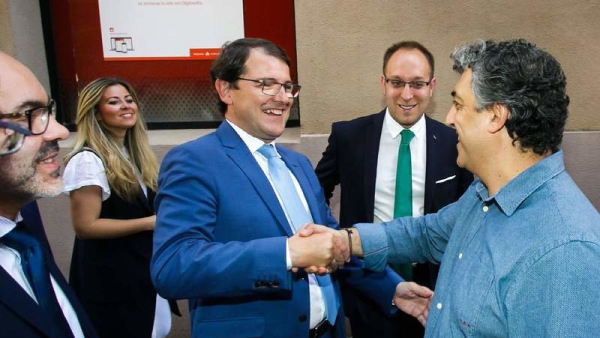 Mañueco ayer, en un acto celebrado en Ciudad Rodrigo. JOSÉ VICENTE.