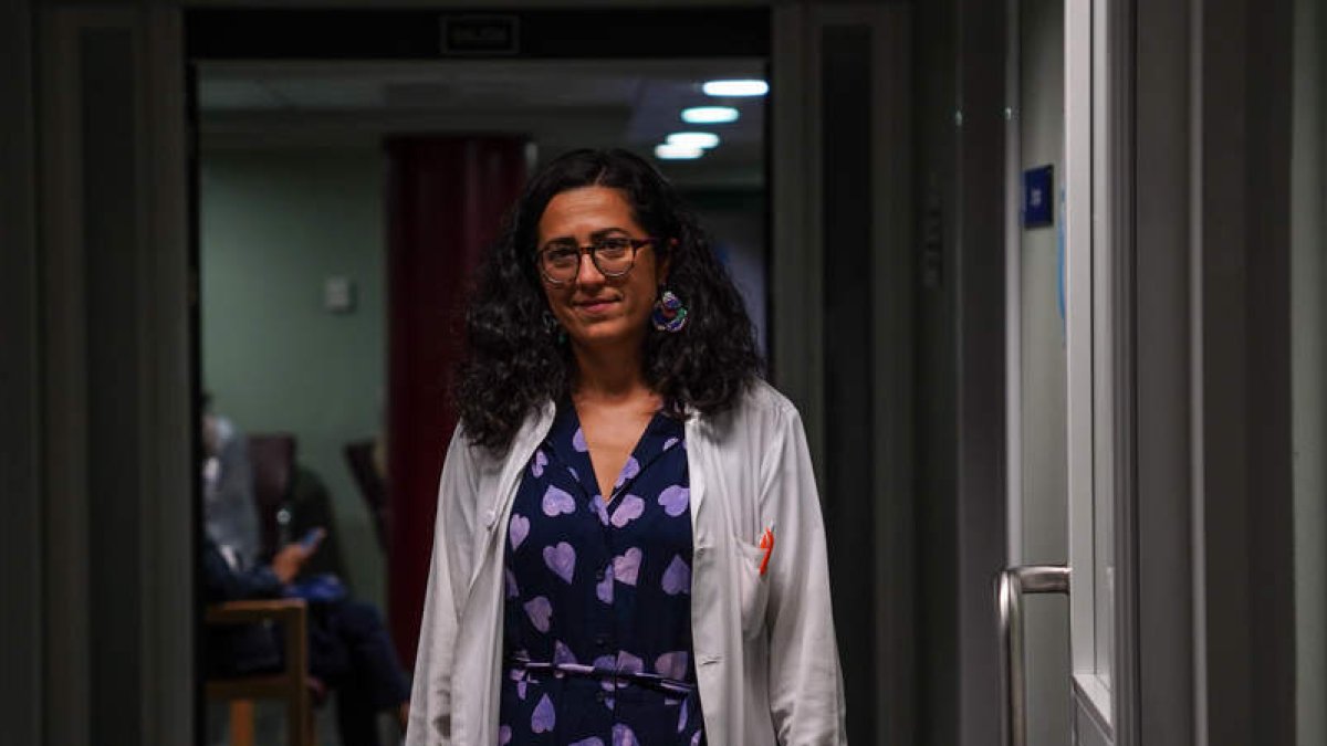 Ana López, oncóloga médica que lidera la unidad de ensayos clínicos de Oncología del Caule. MIUEL F. B.