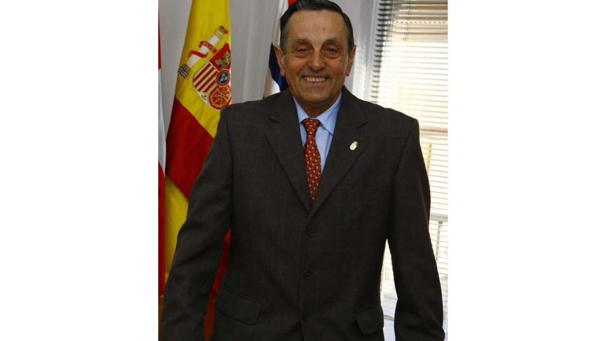 Marcelo Fernández en su despacho municipal.