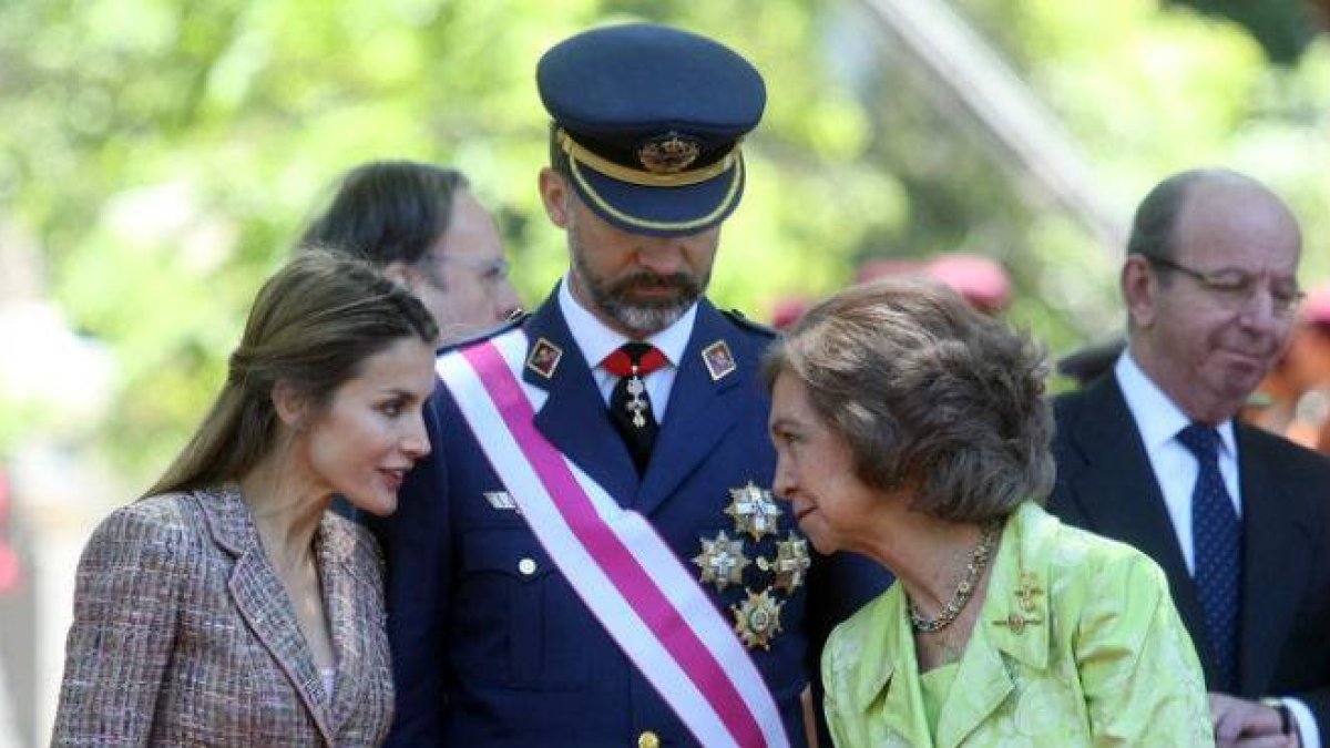 Gallardón ha anunciado la nueva norma, que afecta a la Reina y a los Príncipes de Asturias.