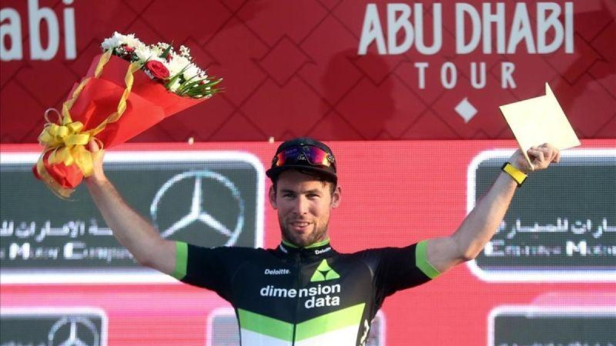 Mark Cavendish, en el podio del Tour de Abu Dhabi.