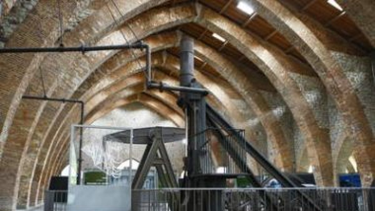 La vieja Ferrería de San Blas convertida en museo, una de las entradas a una vieja mina y paseo en e