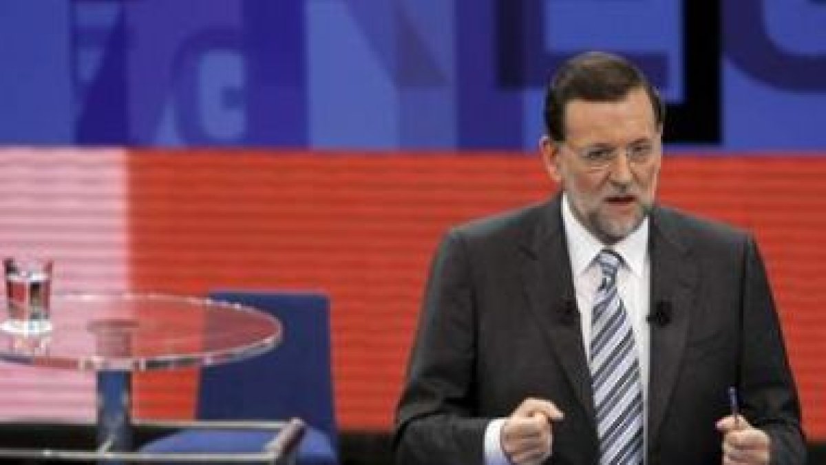 El presidente del Partido Popular, Mariano Rajoy, participó ayer en el programa de La primera.