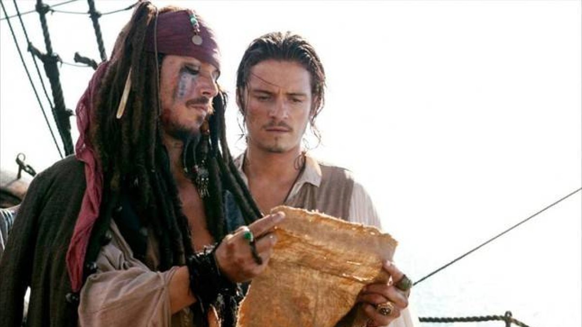 Johnny Depp y Orlando Bloom protagonizan  la segunda entrega de 'Piratas del caribe' .