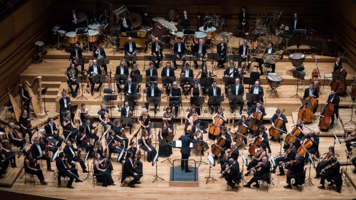 La Orquesta Sinfónica de Castilla y León recupera a Beethoven en su nuevo ciclo de otoño. DL