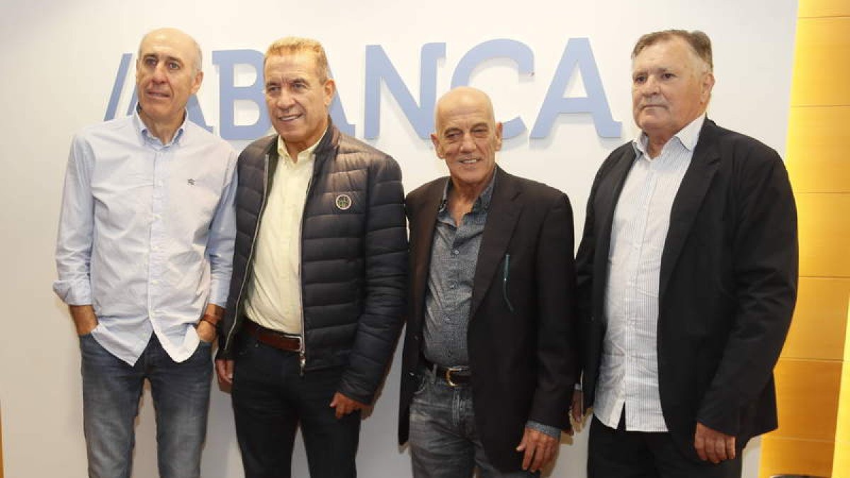 Sarabia, Paco Buyo, Juan Señor y José Antonio Camacho. RAMIRO