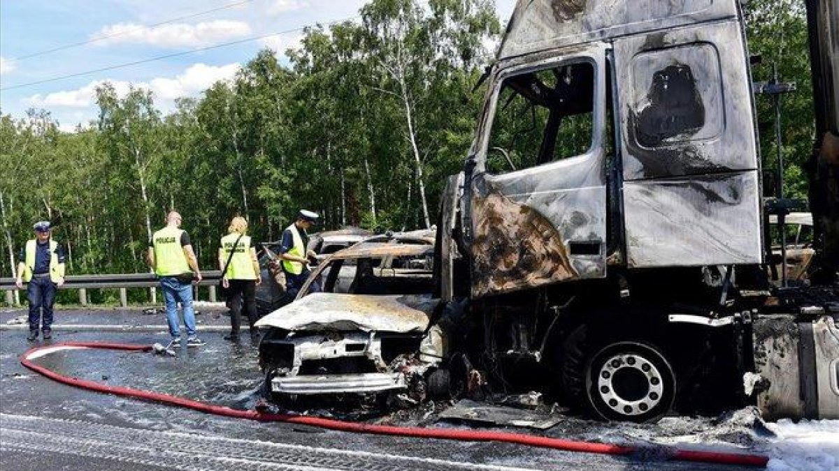Accidente con seis muertos en una carretera polaca.